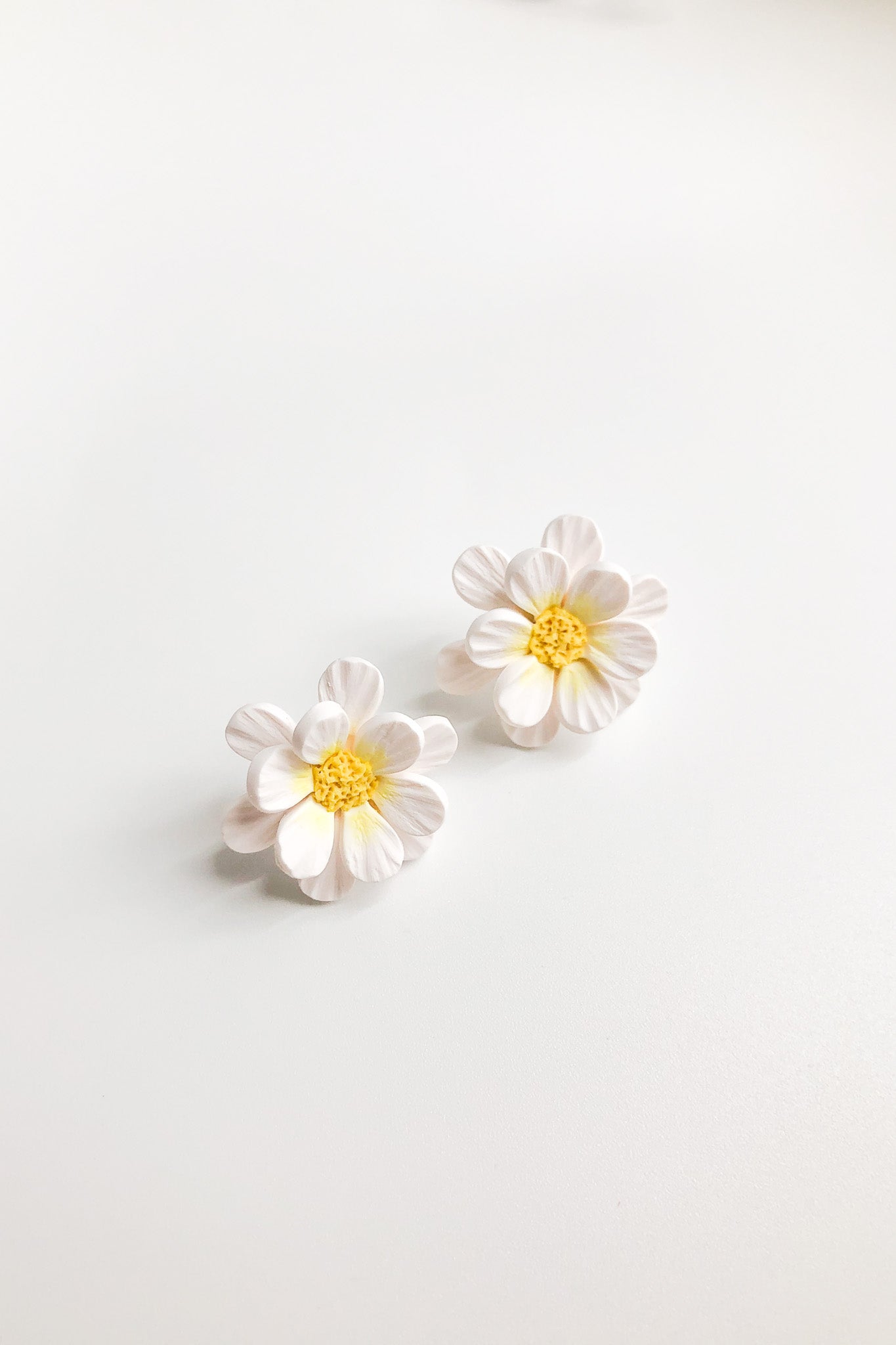 Daisy Handmade Earrings